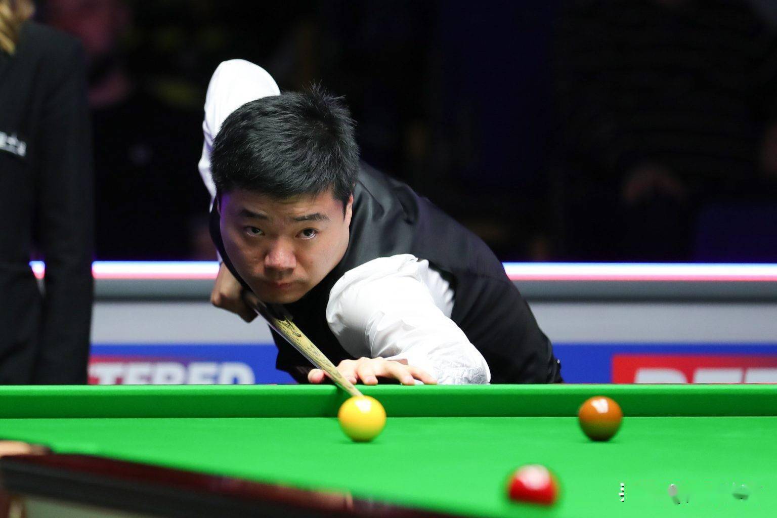 你需要我继 你需要我继